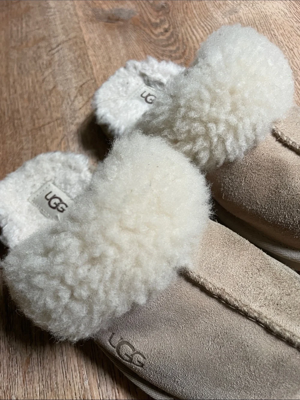 UGG Kids Cozy II Suede Shearling Scuff Slippers Beige Size 13